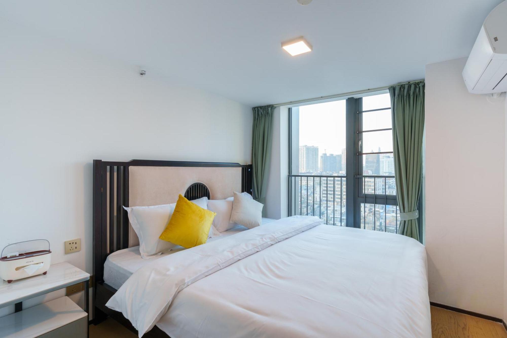 Sunny International Apartment From Beijing Road Kanton Zewnętrze zdjęcie